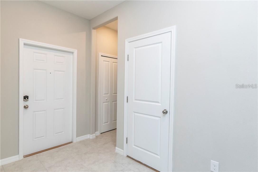 VENTANA TWNHMS AT WATERS EDGE - Residential Lease