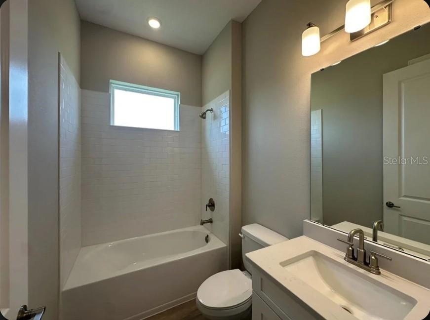 ESPLANADE AT CENTER LAKE RANCH - Residential