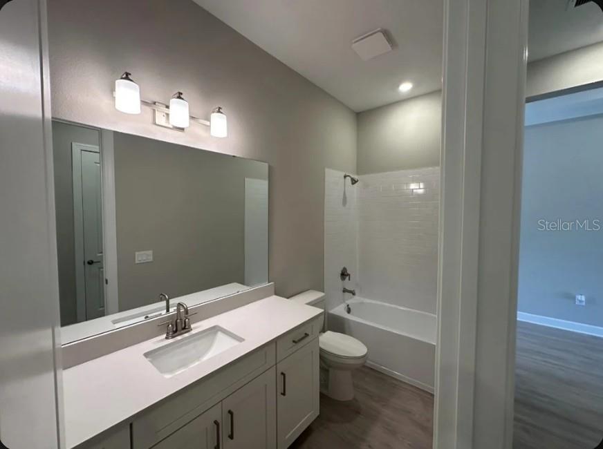 ESPLANADE AT CENTER LAKE RANCH - Residential