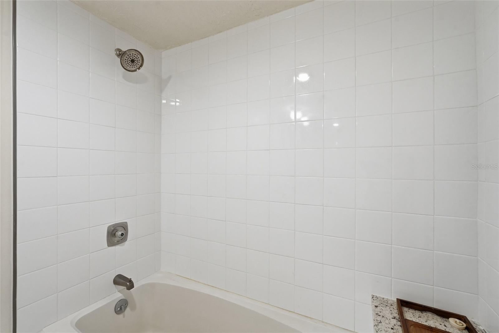 SANIBEL WAY CONDO PH 02 - Residential