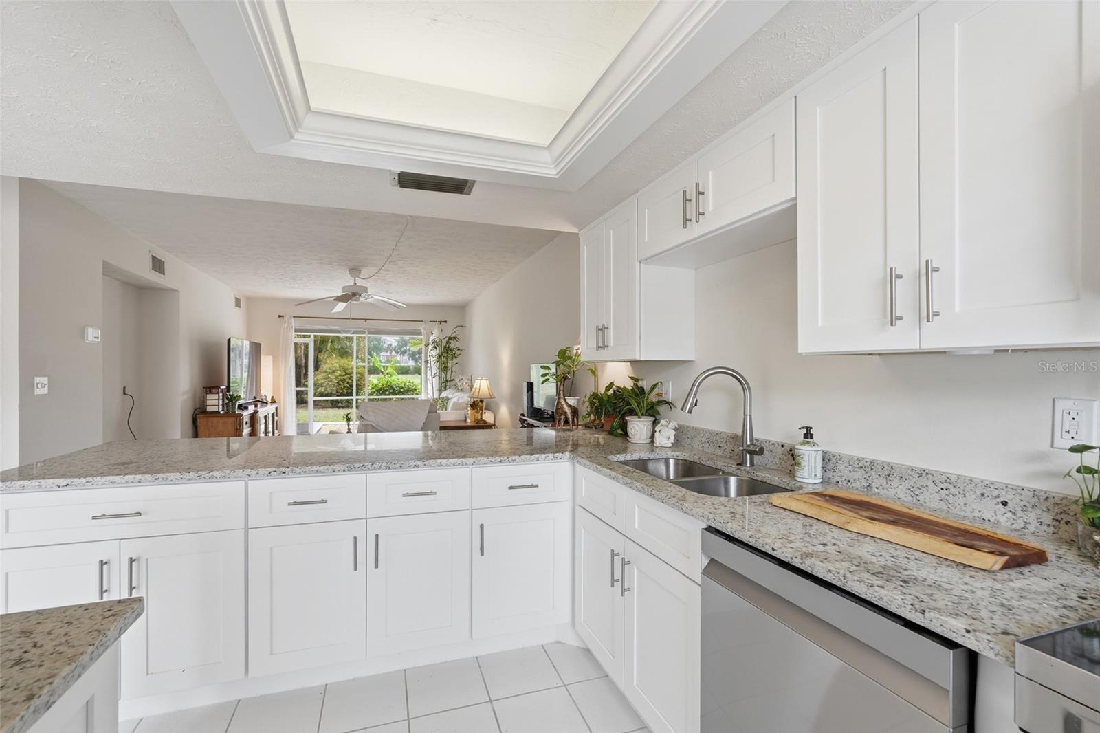SANIBEL WAY CONDO PH 02 - Residential