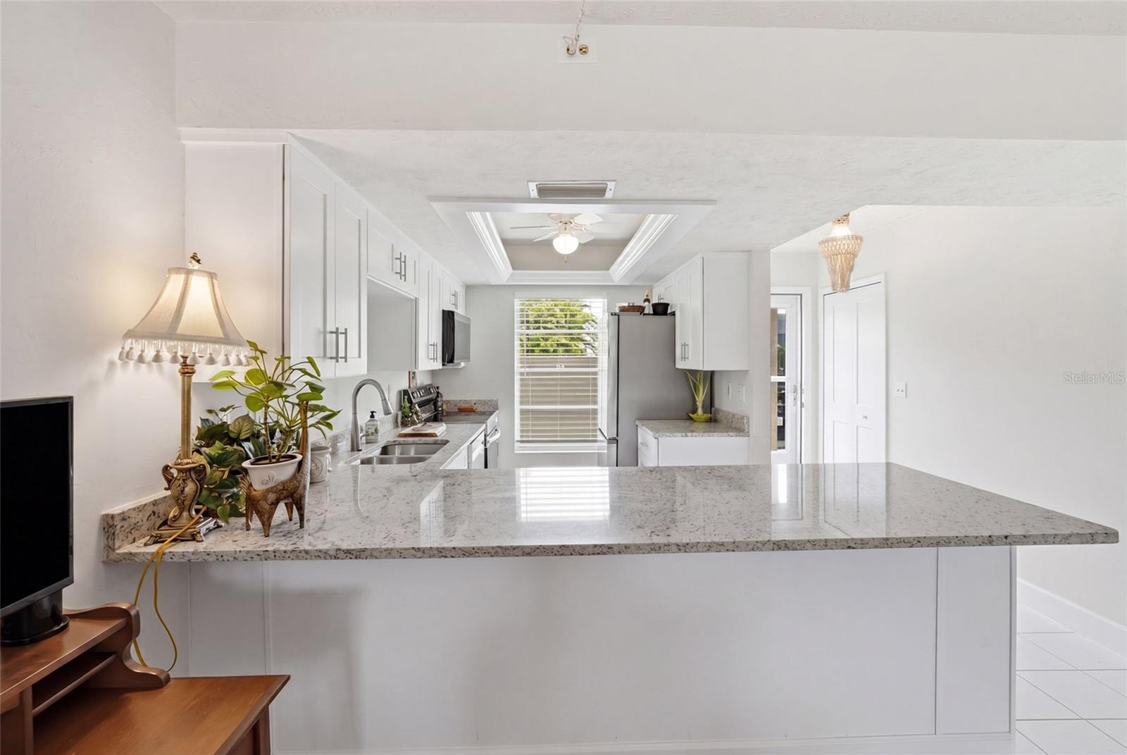 SANIBEL WAY CONDO PH 02 - Residential