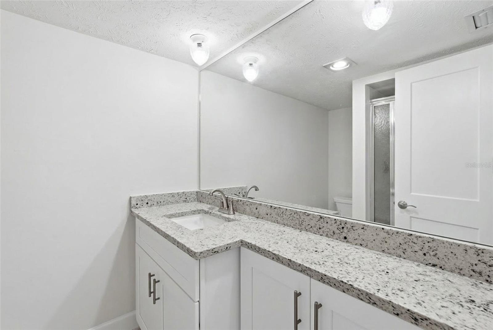 SANIBEL WAY CONDO PH 02 - Residential