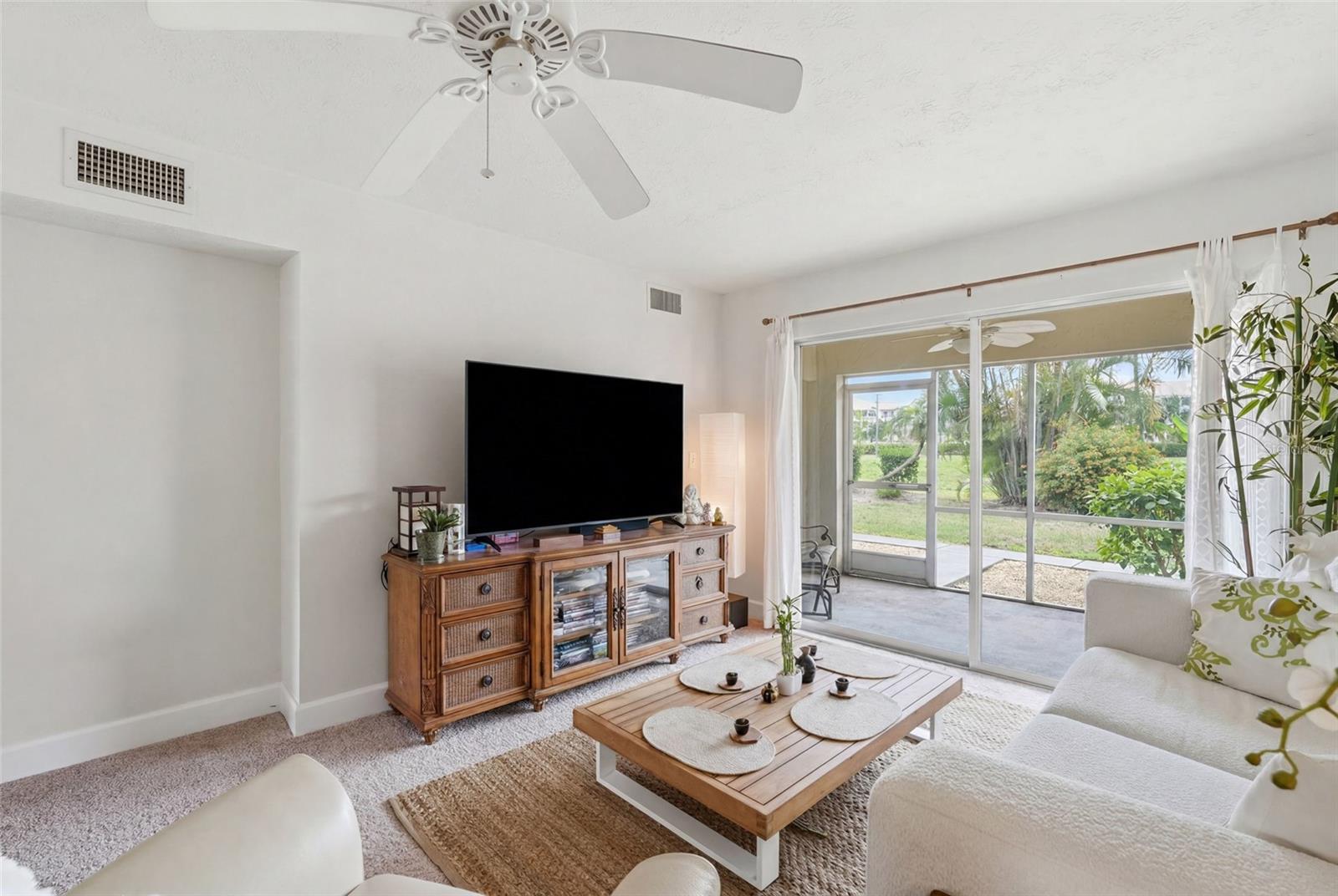 SANIBEL WAY CONDO PH 02 - Residential