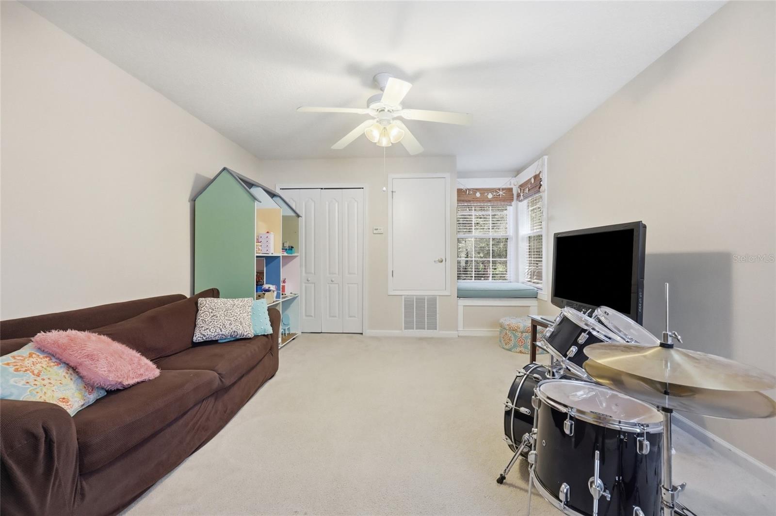ROCK SPGS RIDGE PH 04-A 51 137 - Residential