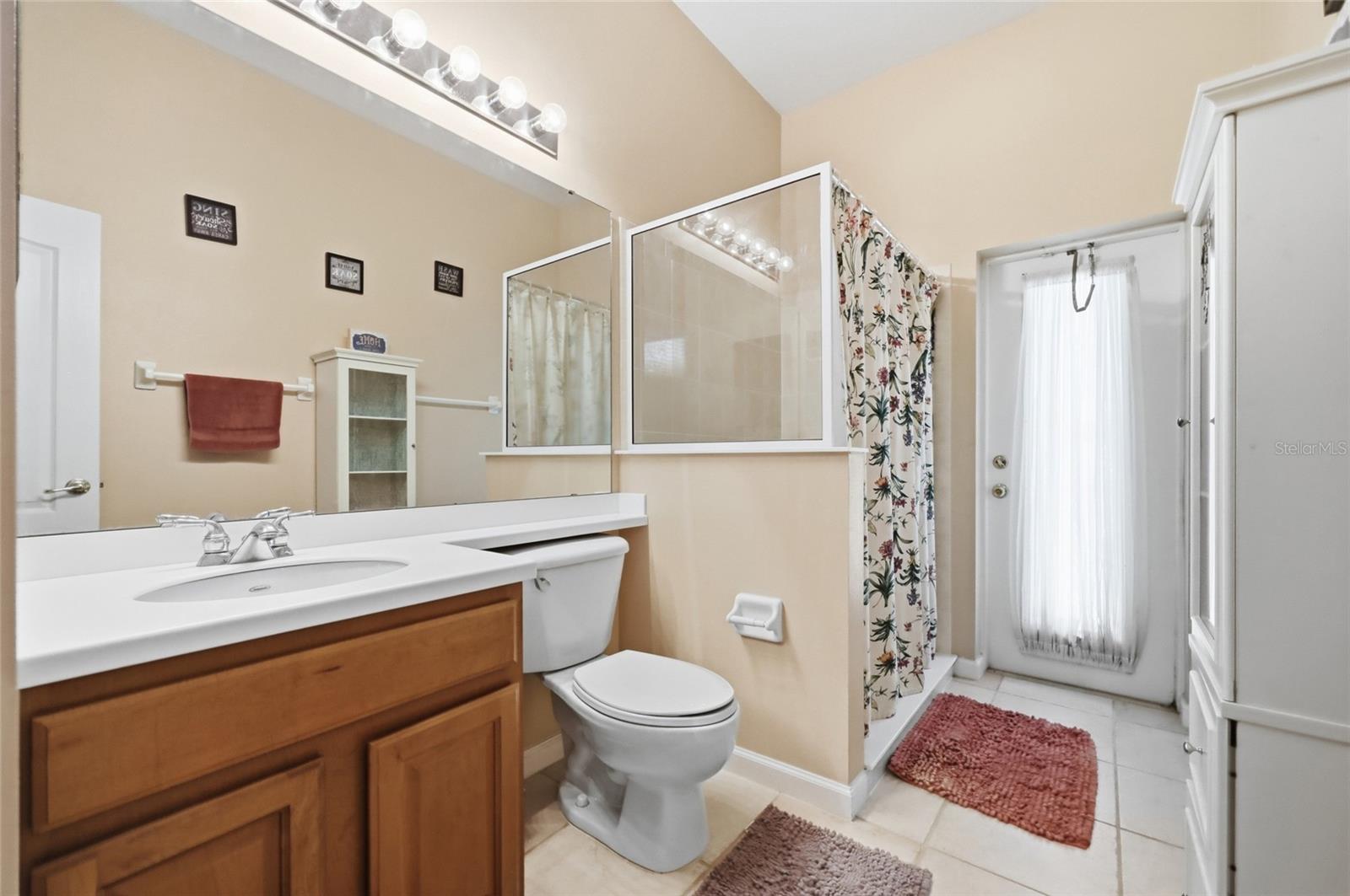 ROCK SPGS RIDGE PH 04-A 51 137 - Residential