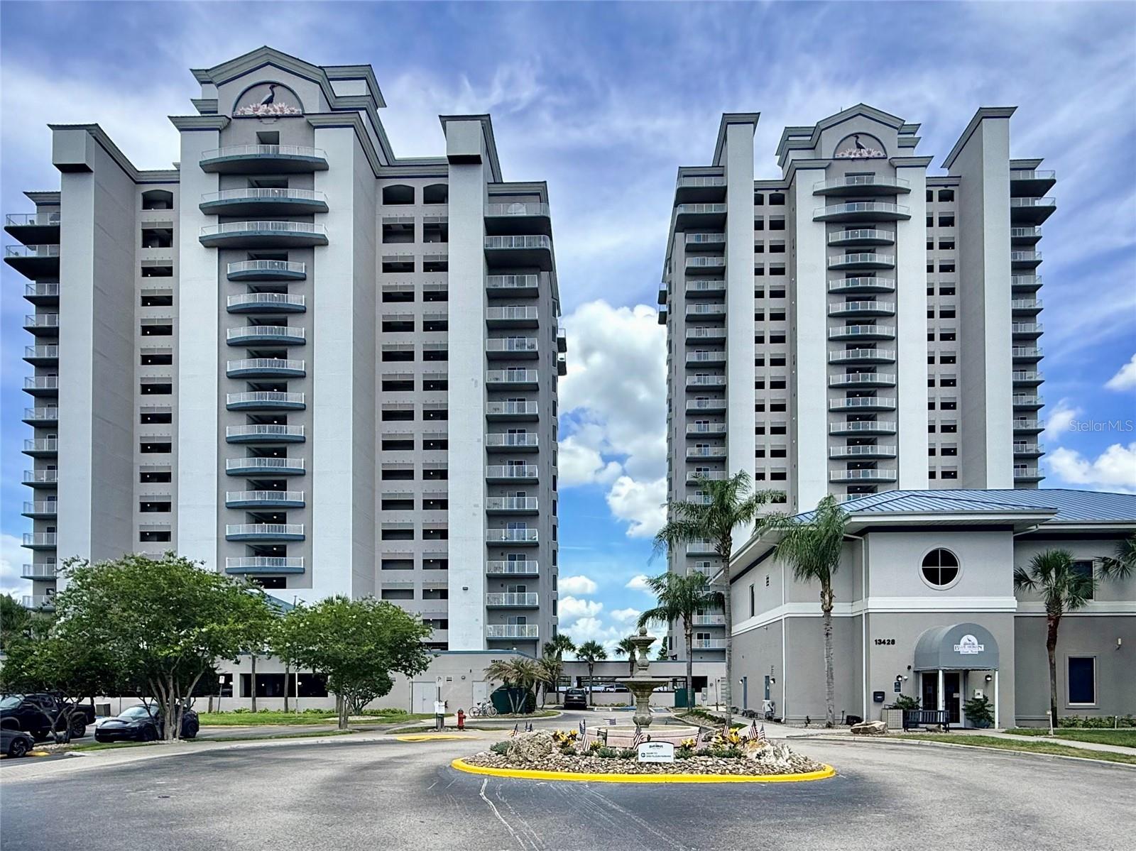 BLUE HERON BEACH RESIDENCE TOWER I - Residential