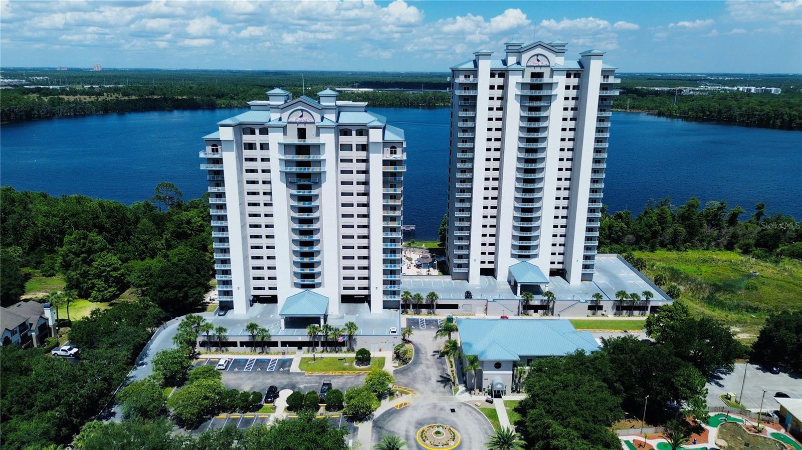 BLUE HERON BEACH RESIDENCE TOWER I - Residential