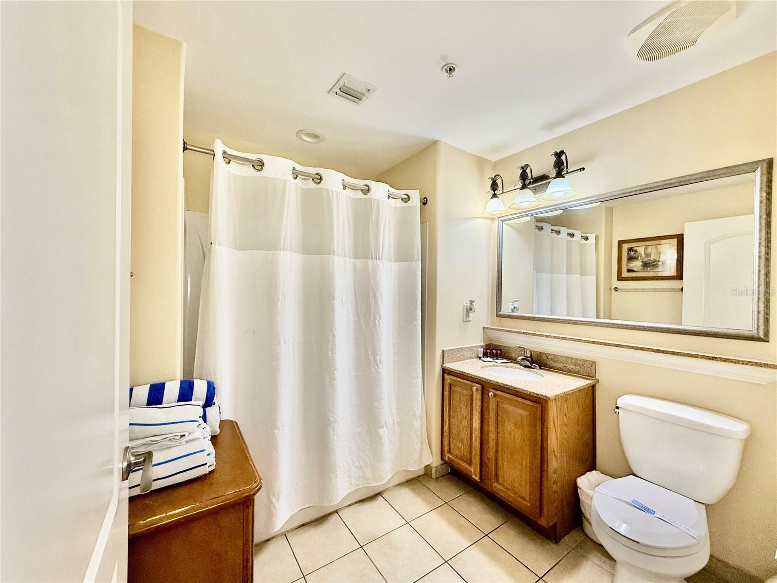 BLUE HERON BEACH RESIDENCE TOWER I - Residential