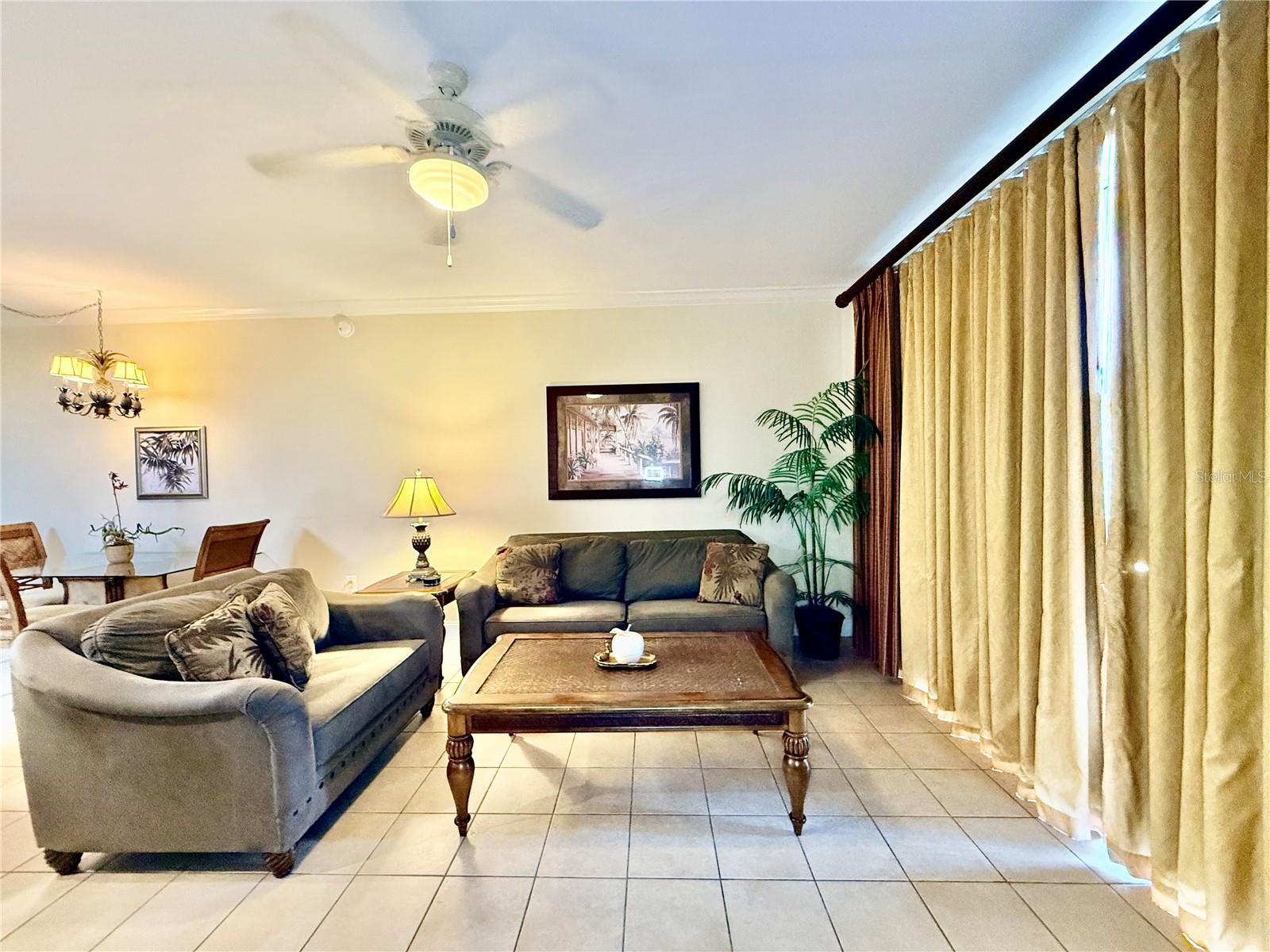 BLUE HERON BEACH RESIDENCE TOWER I - Residential