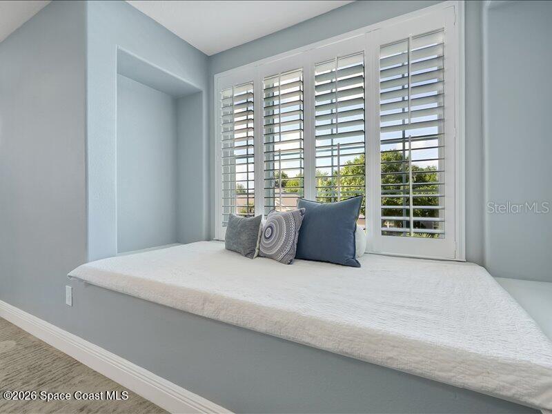 WINDING HOLLOW UNIT 5 - Residential