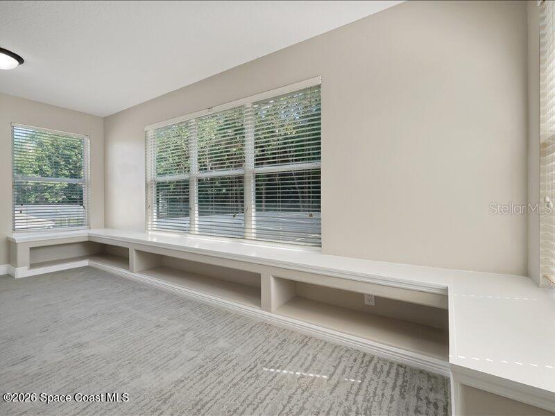 WINDING HOLLOW UNIT 5 - Residential