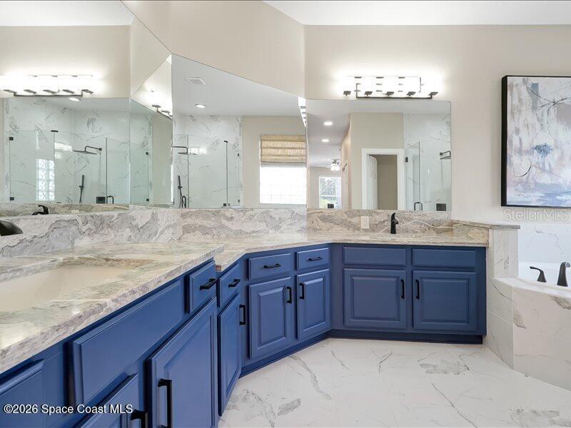 WINDING HOLLOW UNIT 5 - Residential
