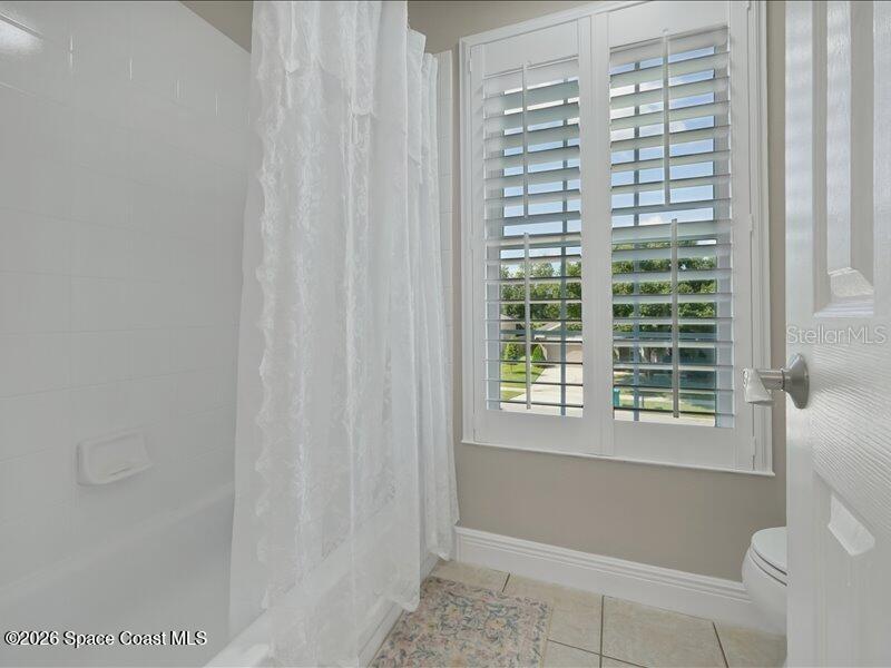WINDING HOLLOW UNIT 5 - Residential
