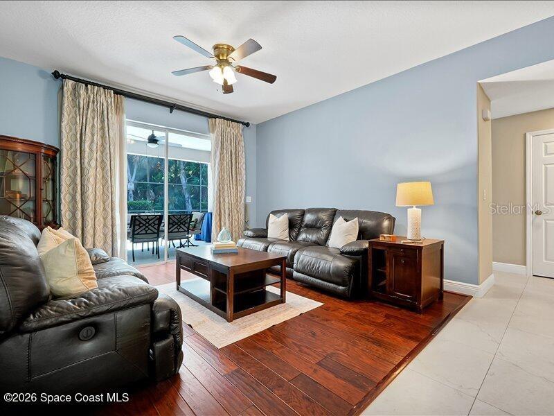 WINDING HOLLOW UNIT 5 - Residential