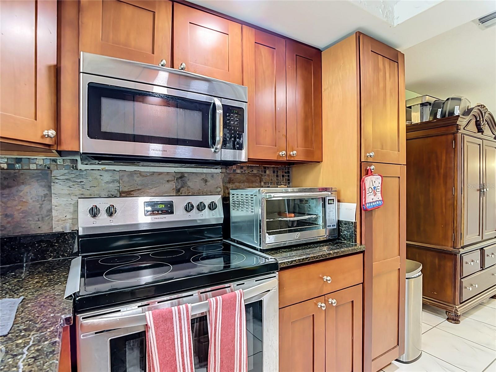 EMBASSY HILLS - Residential