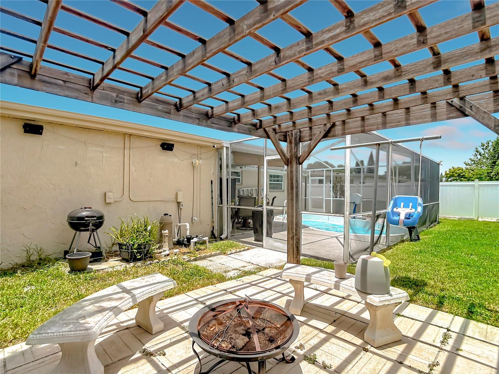 EMBASSY HILLS - Residential