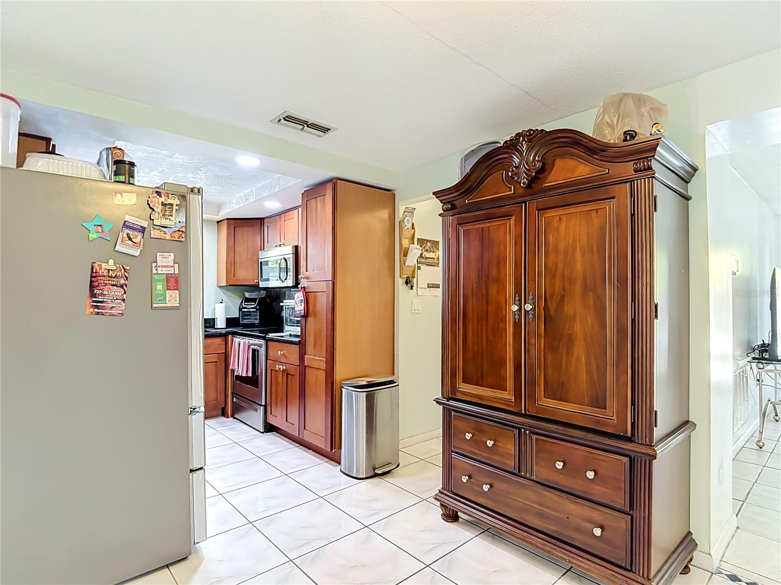 EMBASSY HILLS - Residential