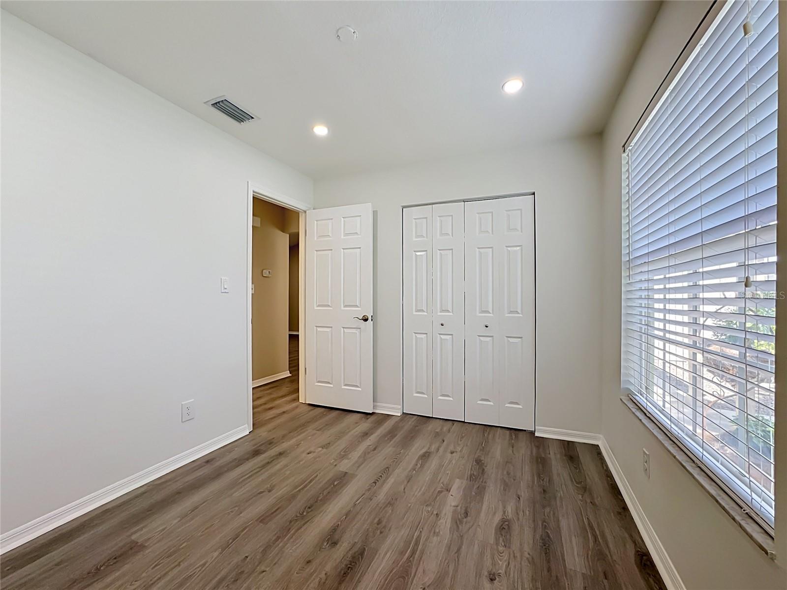 FOUR WINDS ESTATES UNIT SIX - Residential