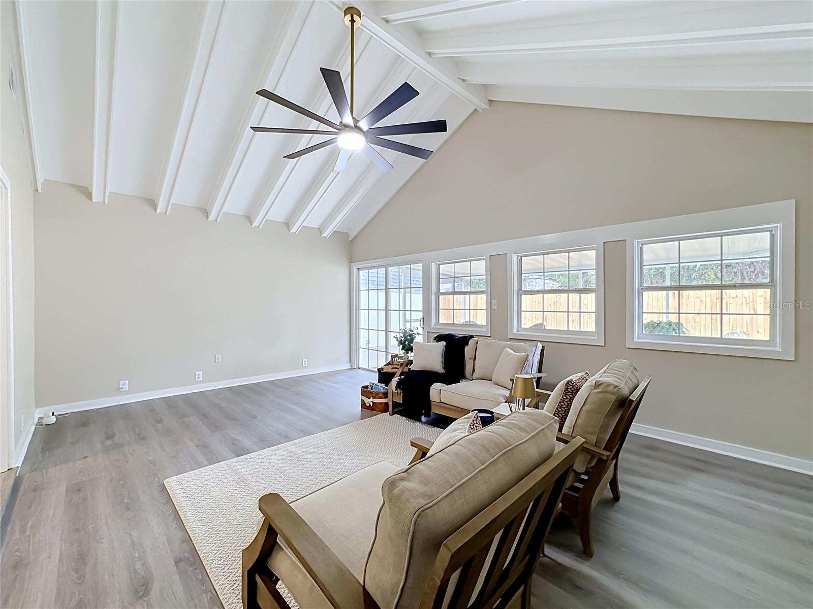 FOUR WINDS ESTATES UNIT SIX - Residential