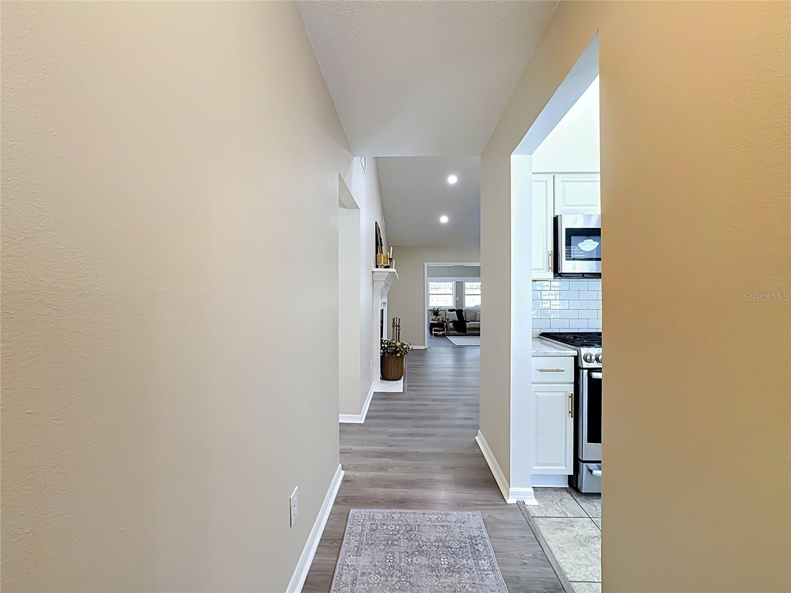 FOUR WINDS ESTATES UNIT SIX - Residential