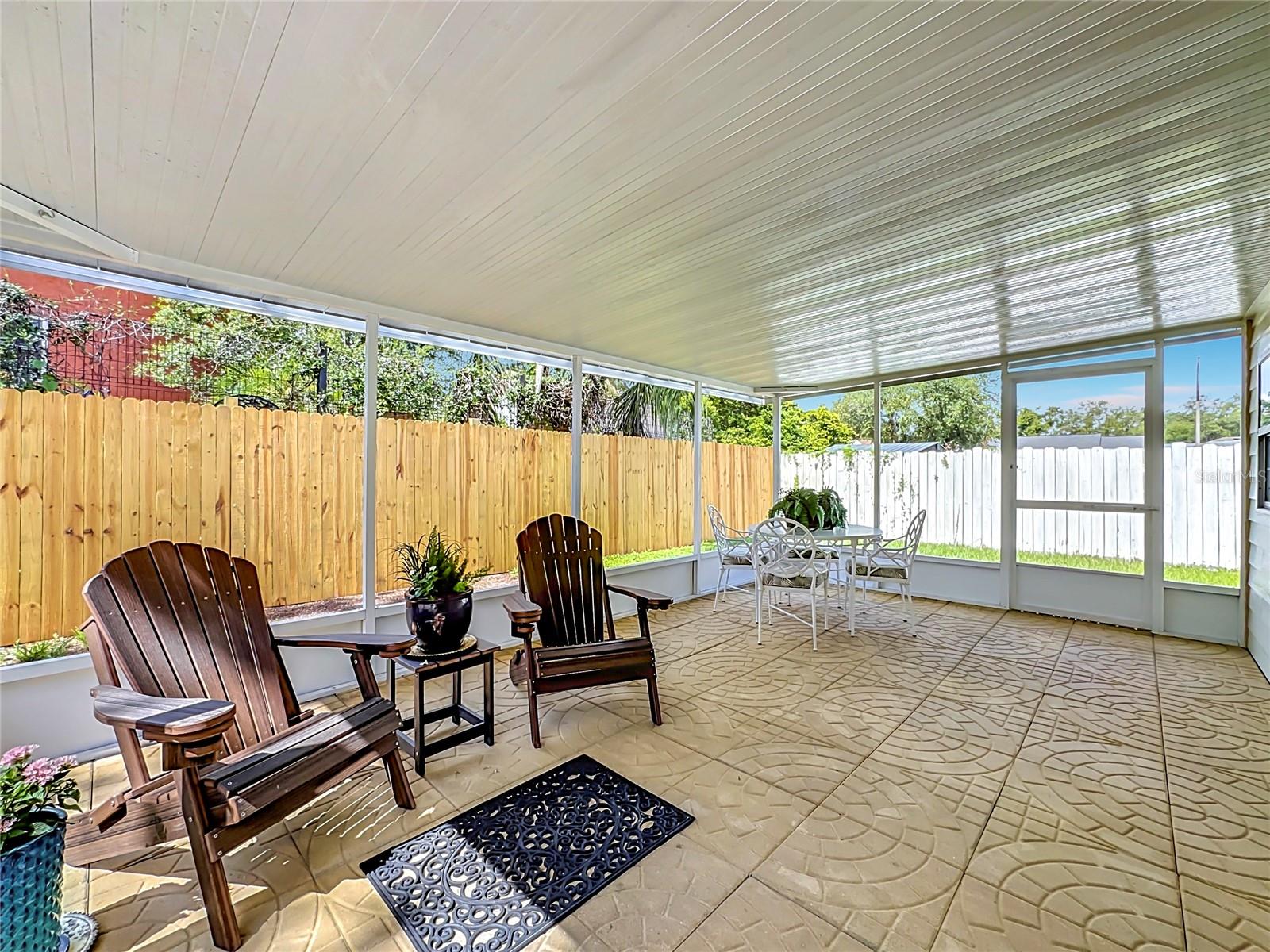 FOUR WINDS ESTATES UNIT SIX - Residential