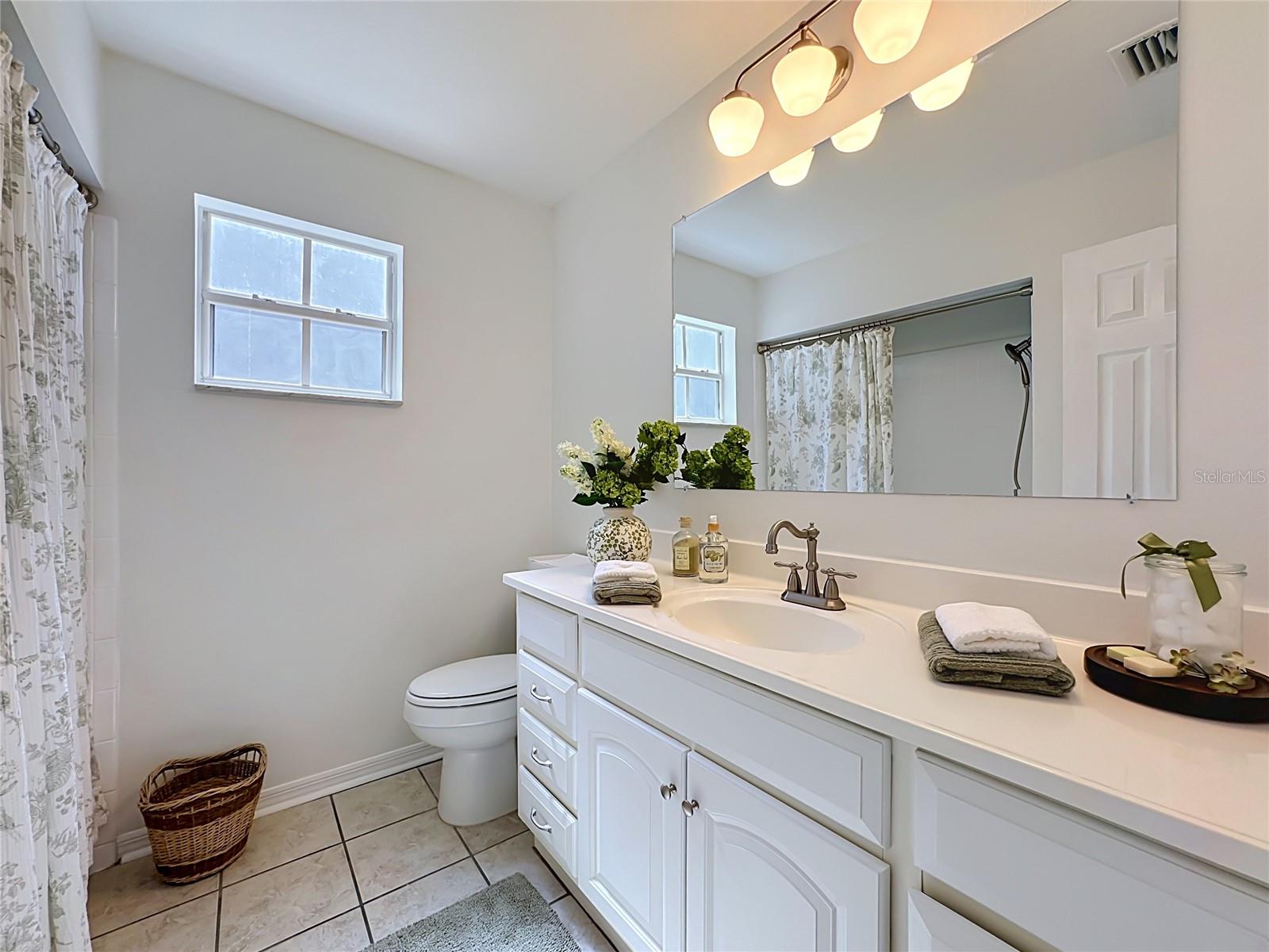 FOUR WINDS ESTATES UNIT SIX - Residential