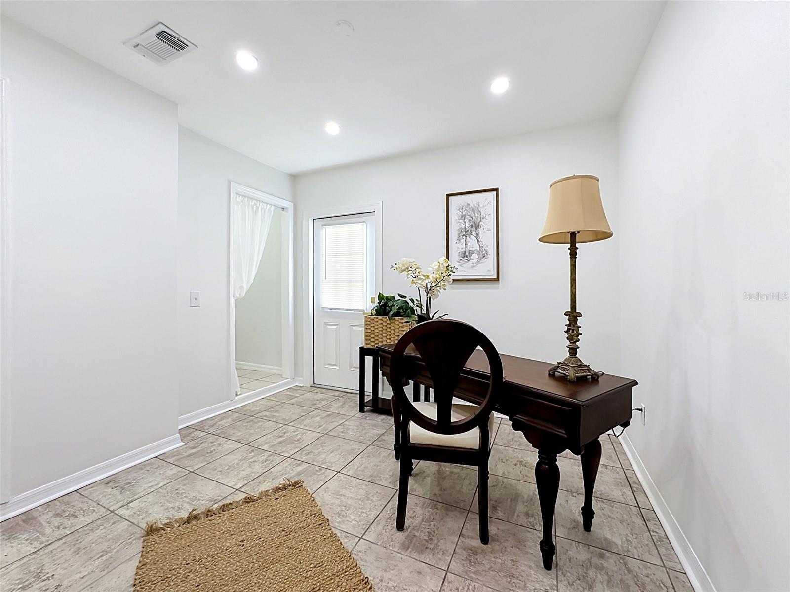 FOUR WINDS ESTATES UNIT SIX - Residential
