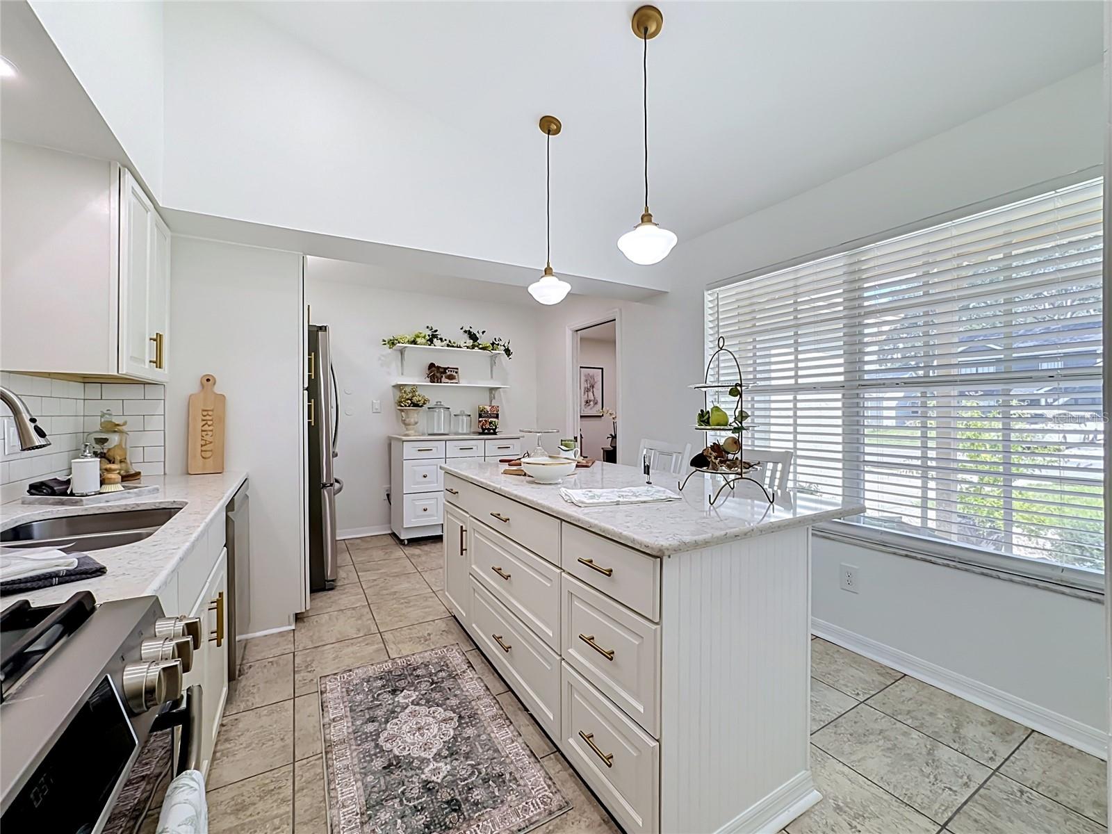 FOUR WINDS ESTATES UNIT SIX - Residential