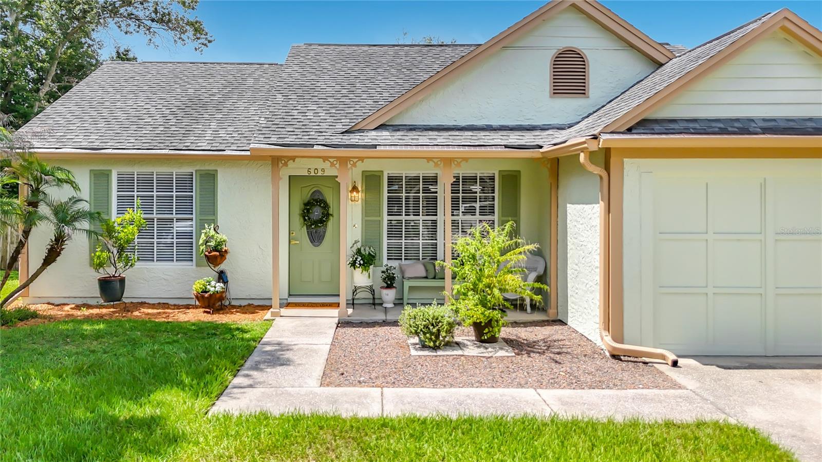 FOUR WINDS ESTATES UNIT SIX - Residential