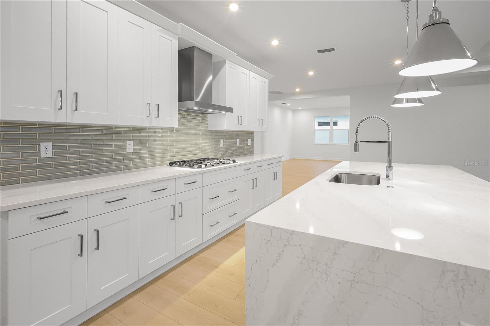 CRESSWIND AT LAKE HARRIS - Residential