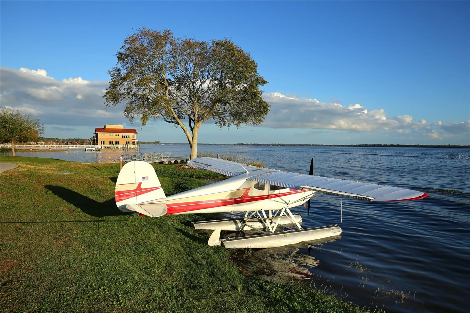 CRESSWIND AT LAKE HARRIS - Residential