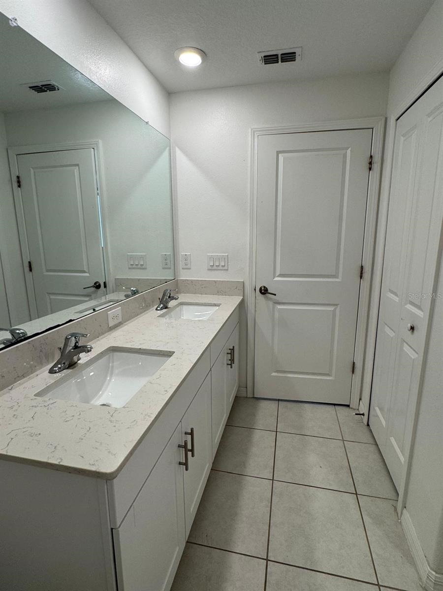 MIRADA PCLS 8A & 8B - Residential Lease