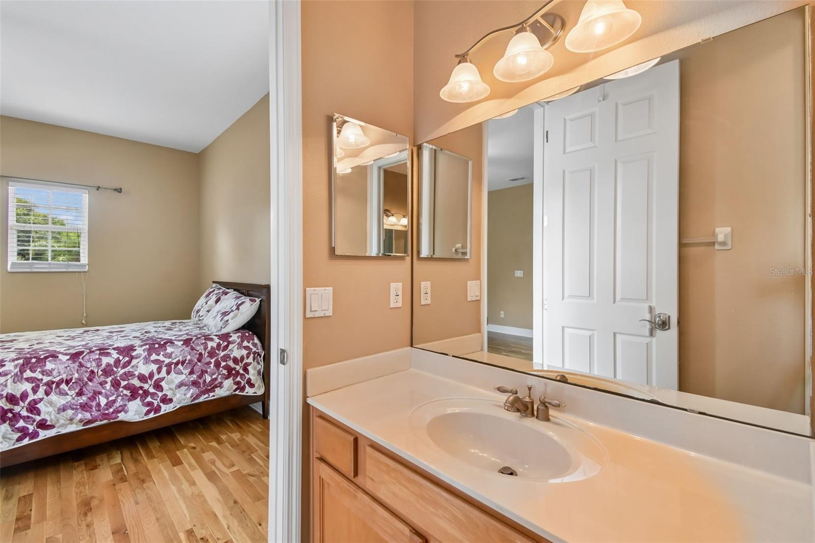 MADISON CREEK - Residential