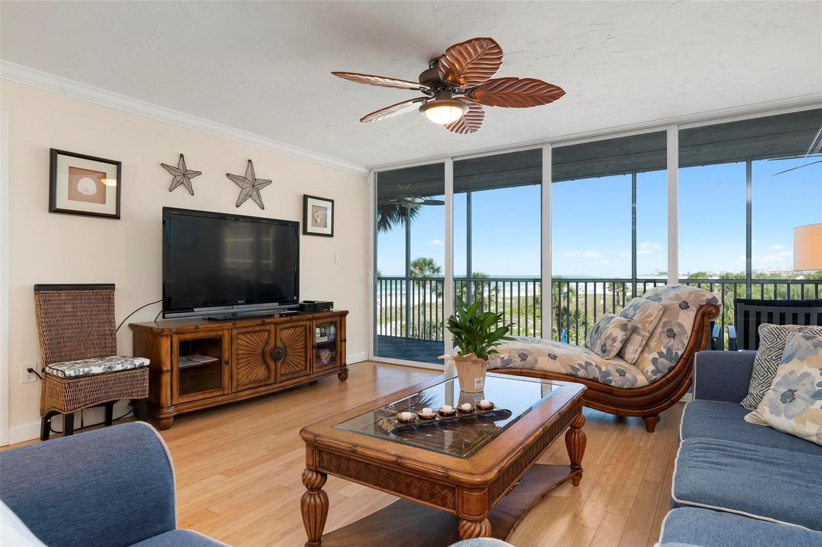 CRYSTAL SANDS 2 - Residential