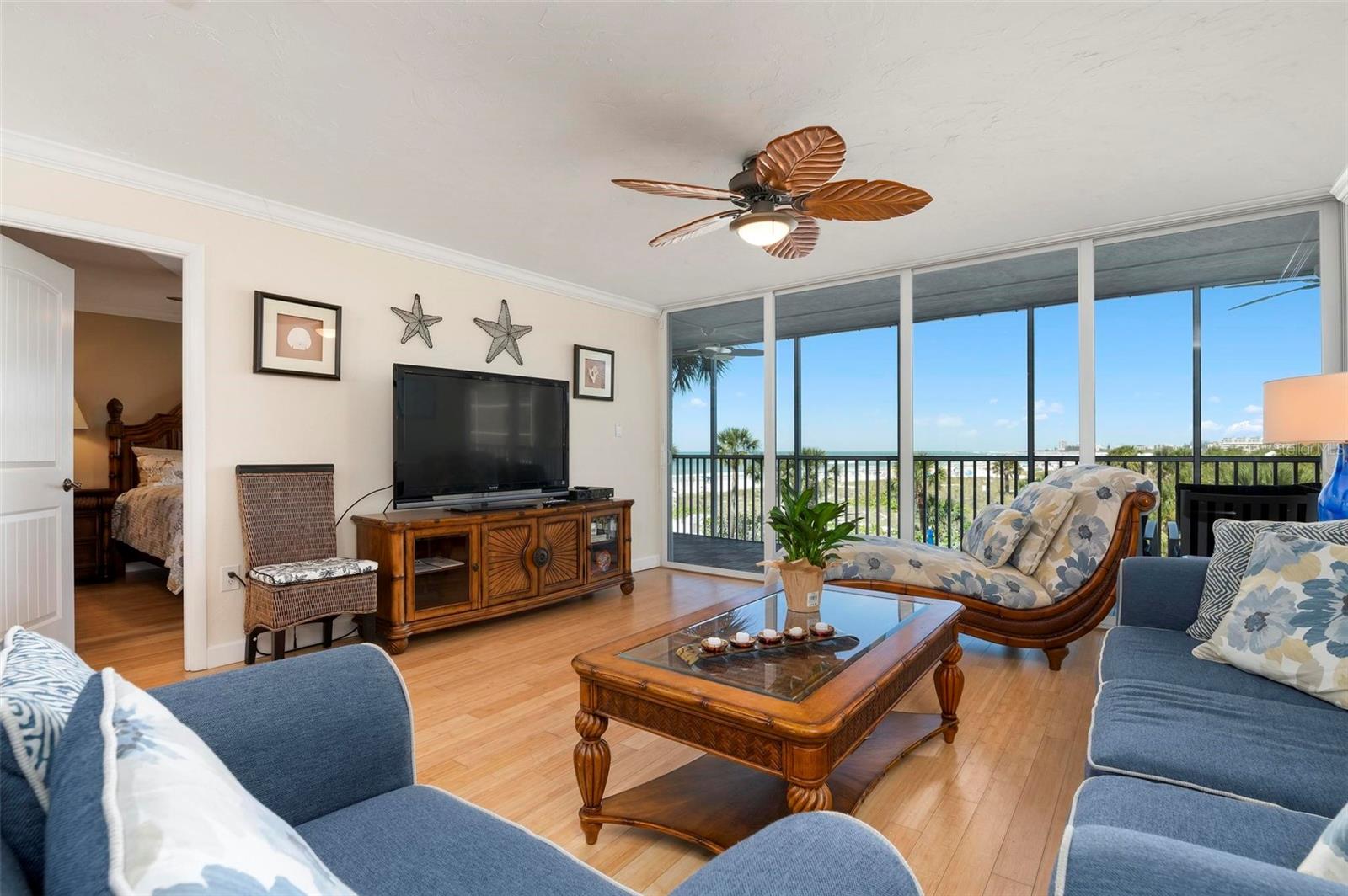 CRYSTAL SANDS 2 - Residential