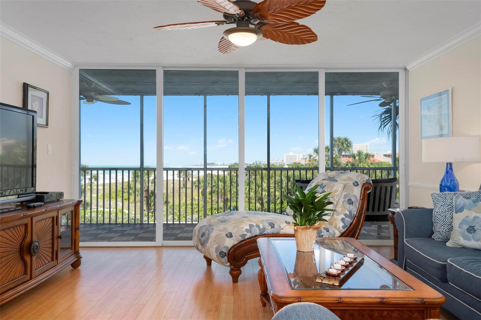 CRYSTAL SANDS 2 - Residential