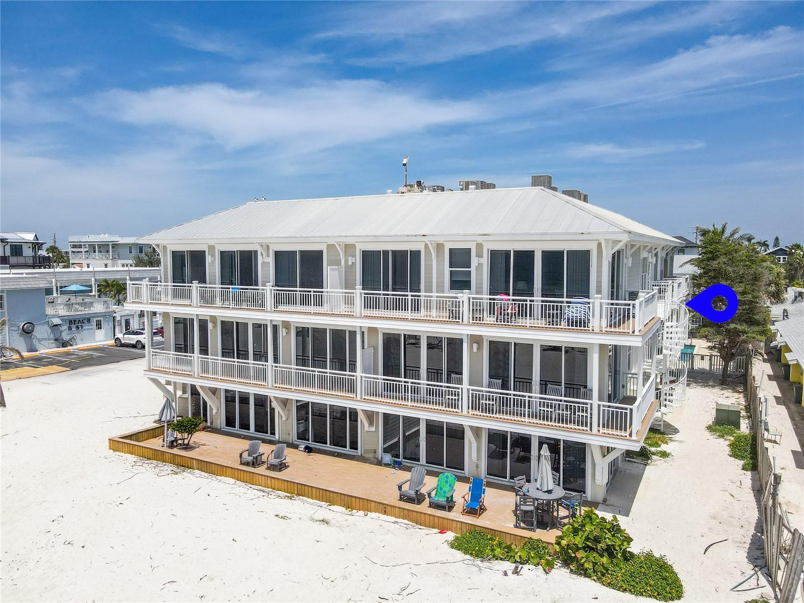 MAINSAIL BEACH INN - Residential