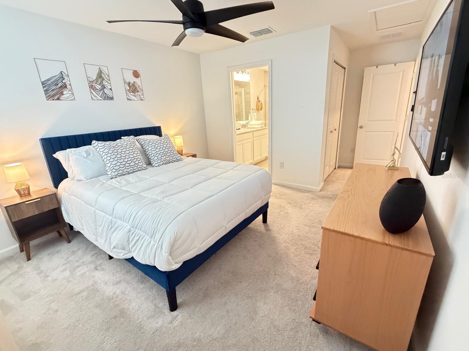COLLEGE PARK PLACE - Residential
