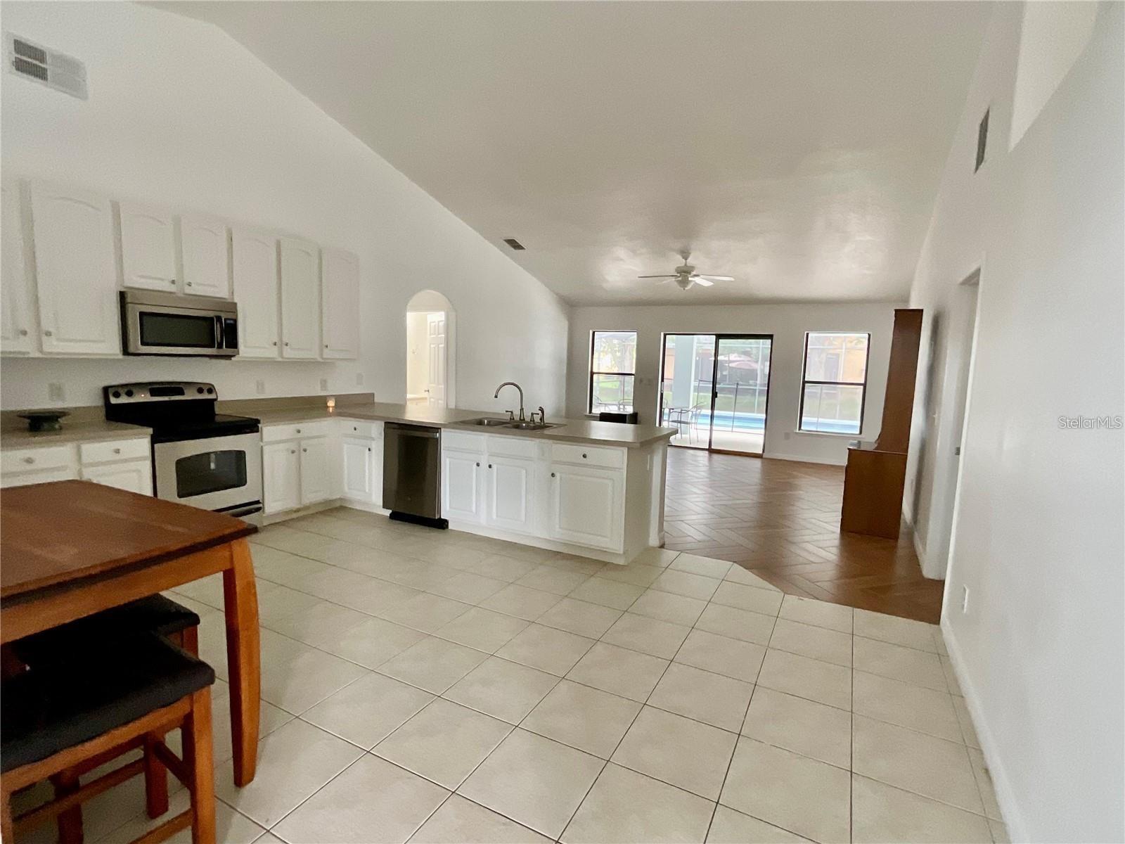 LEGACY PARK PH 01 - Residential Lease