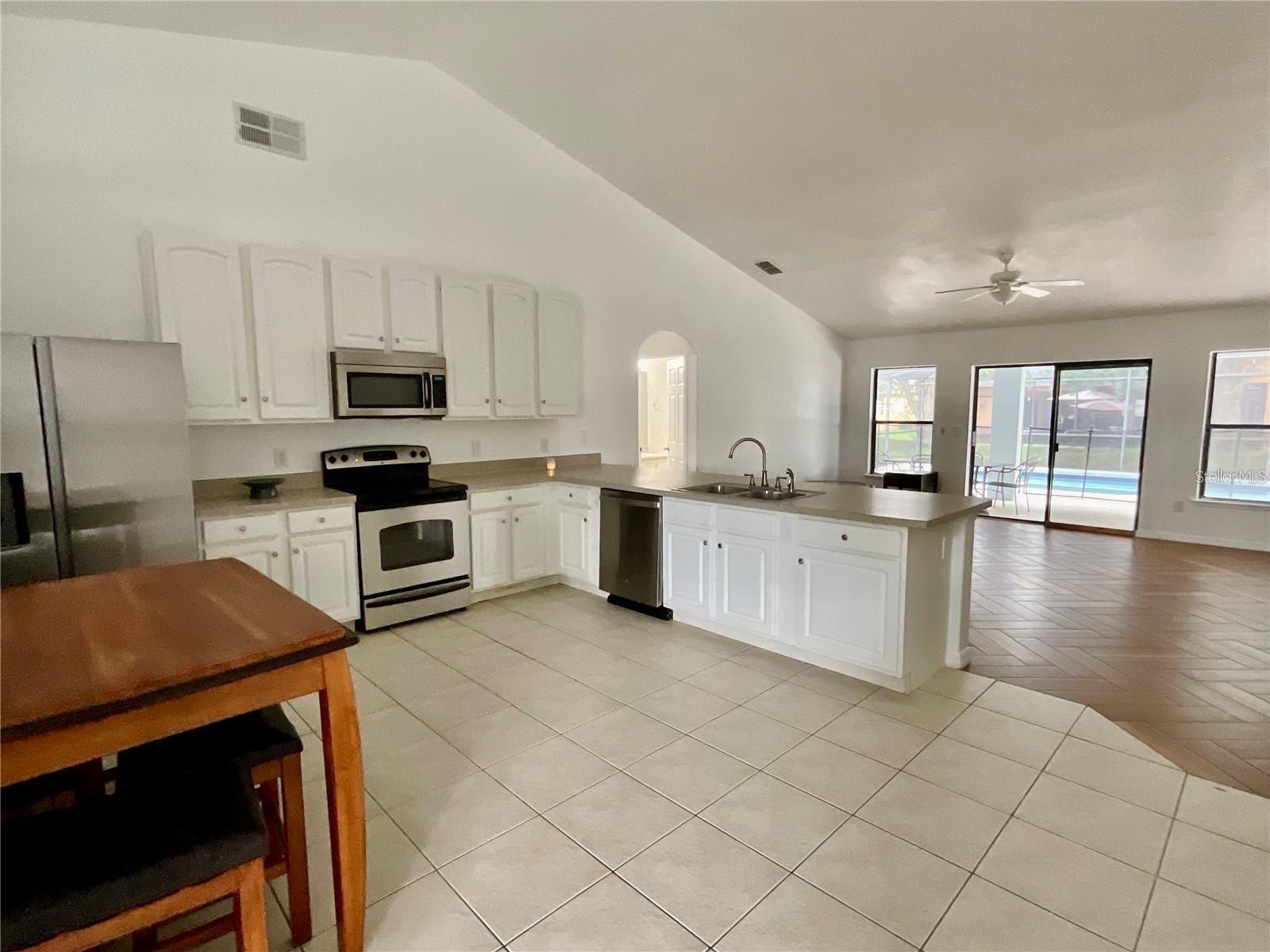 LEGACY PARK PH 01 - Residential Lease
