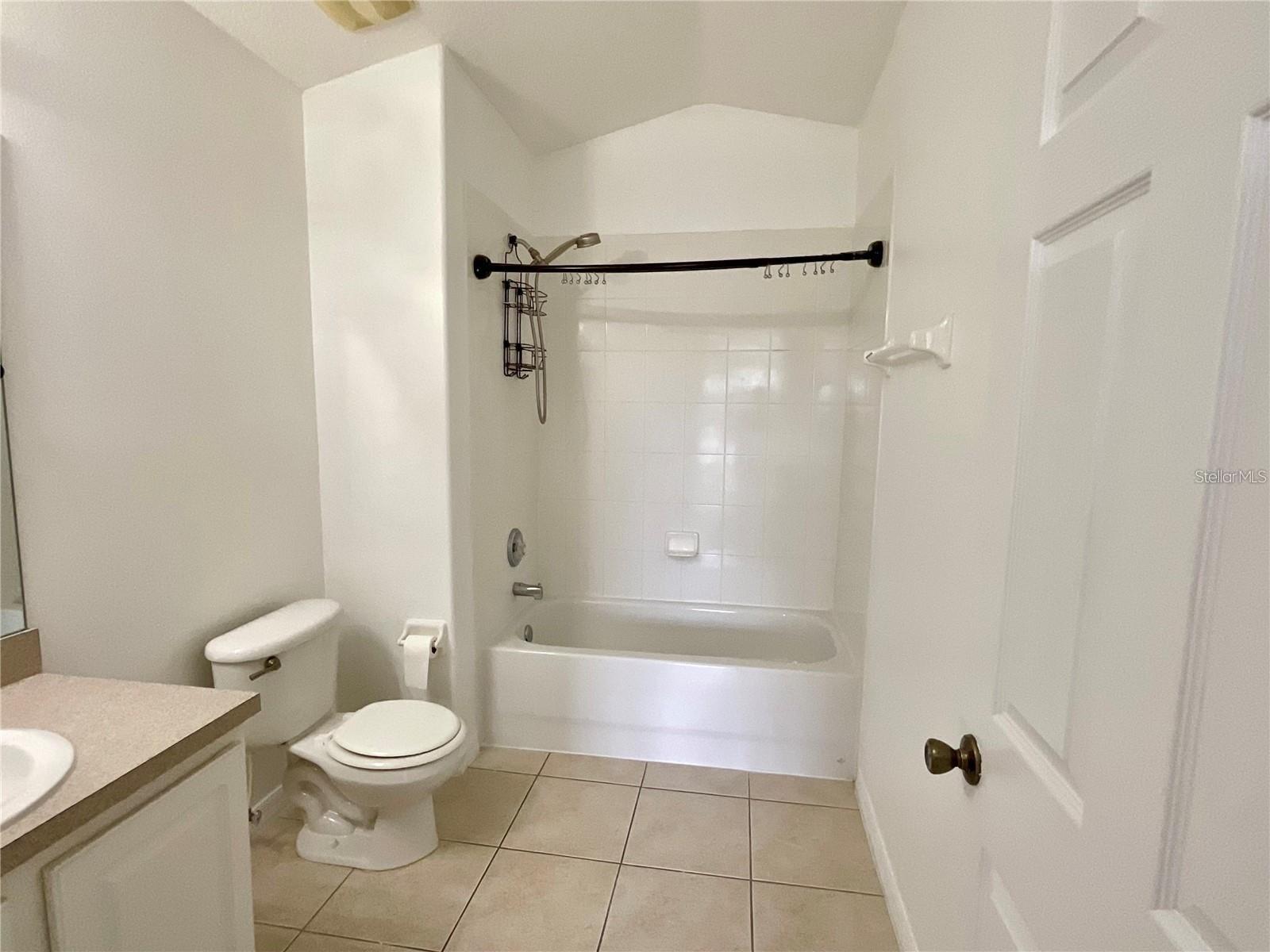LEGACY PARK PH 01 - Residential Lease