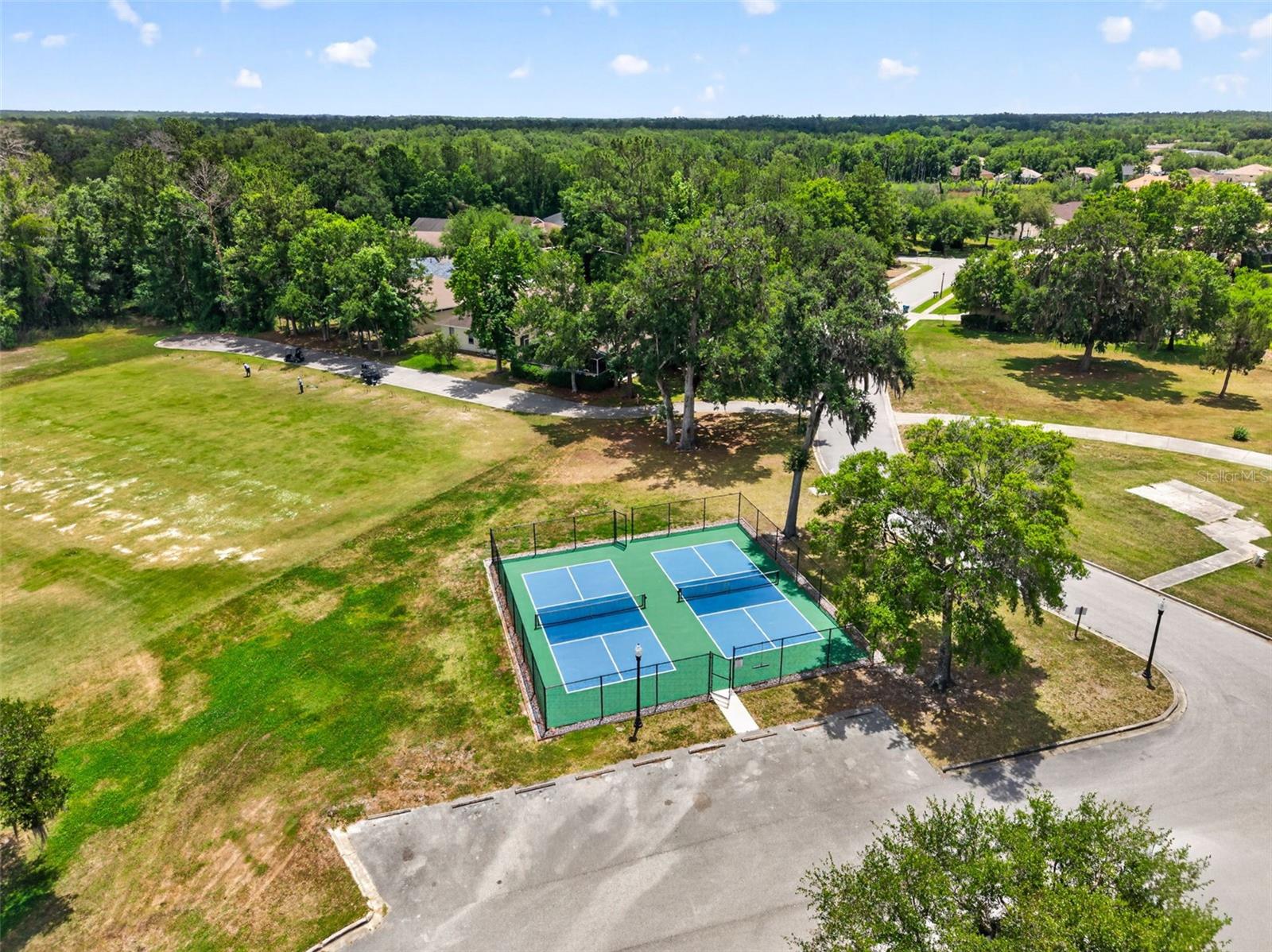 HERNANDO OAKS PH 3 - Residential Lease