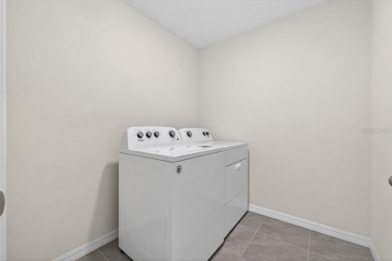 HERNANDO OAKS PH 3 - Residential Lease