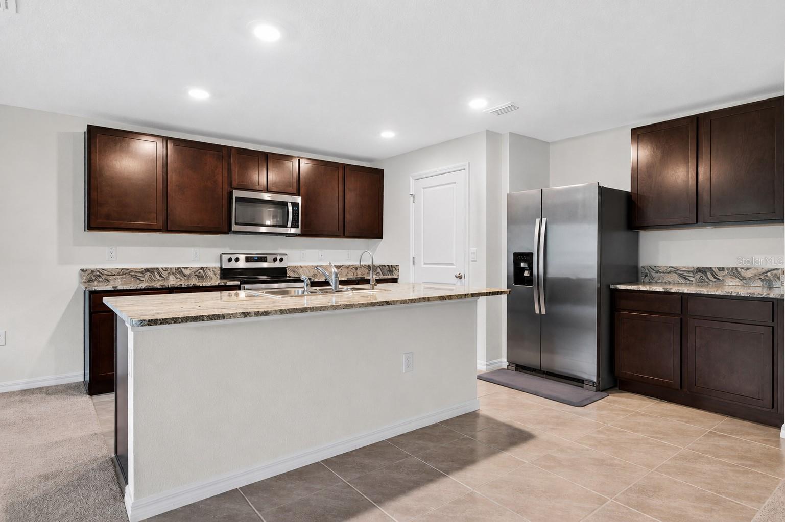 HERNANDO OAKS PH 3 - Residential Lease