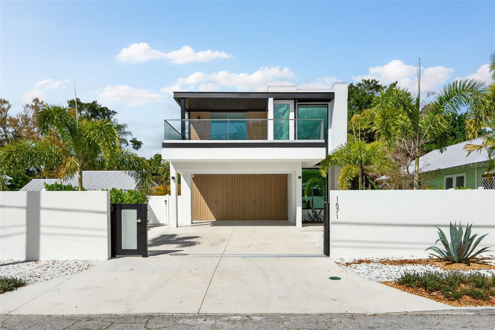LEWIS COMBS SUB - Residential