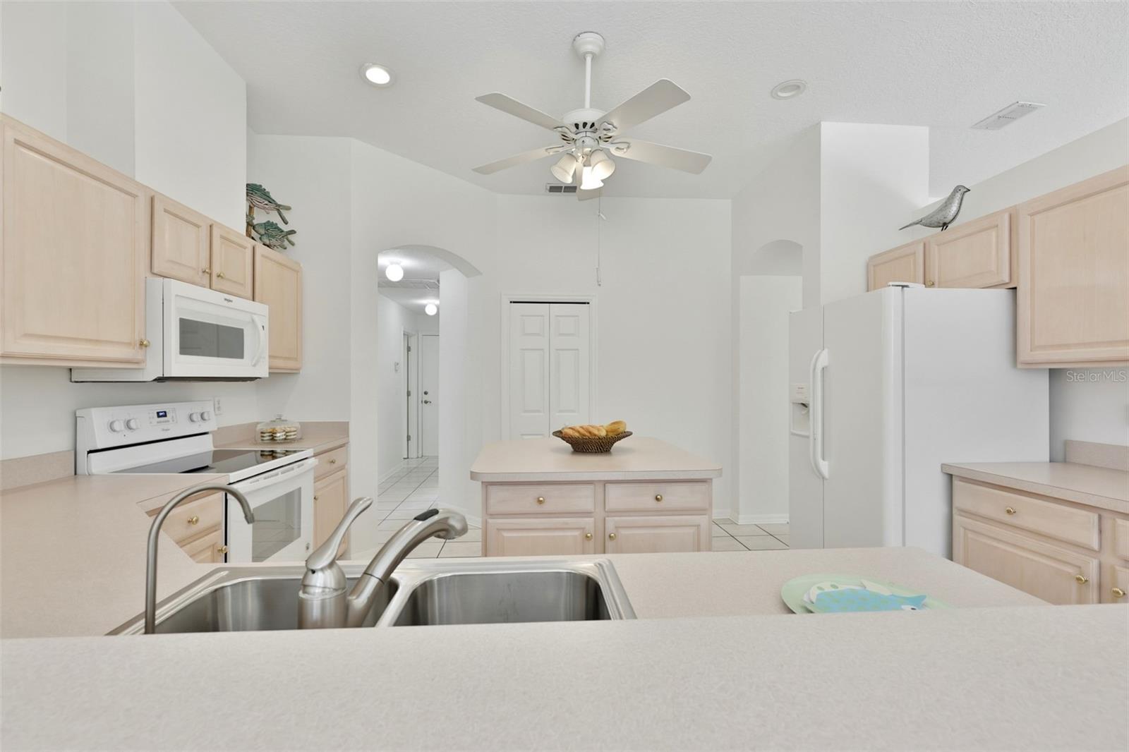 SUN CITY CENTER UNIT 257 PH - Residential