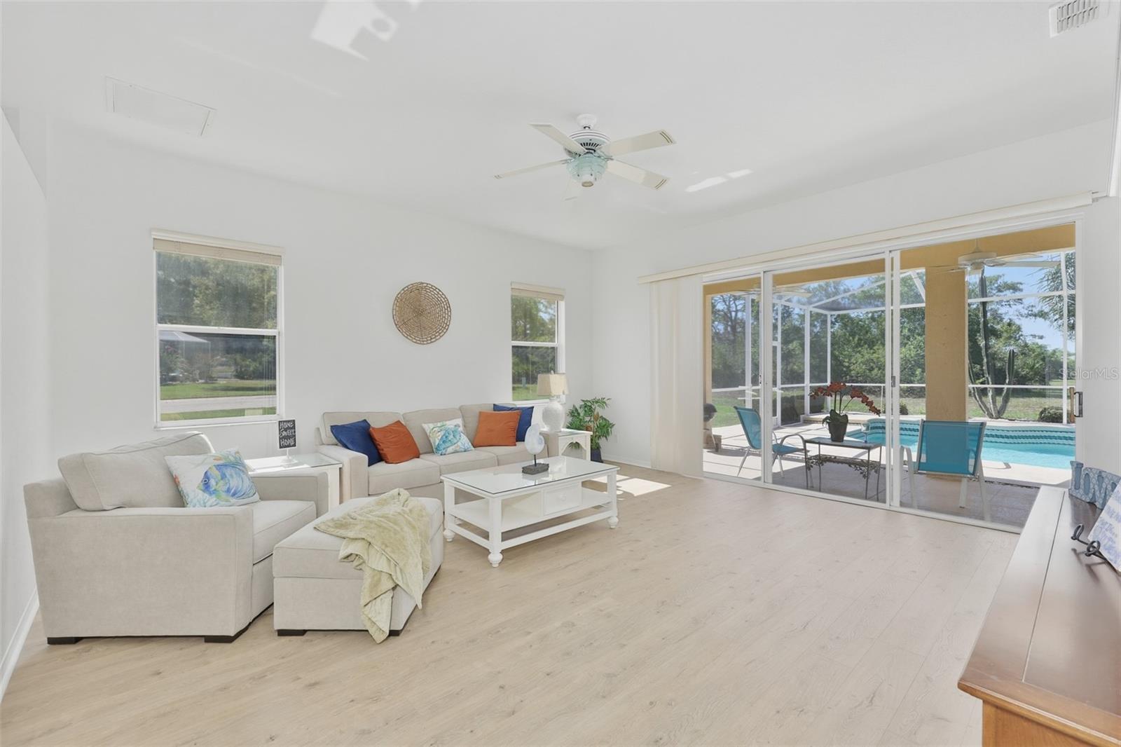 SUN CITY CENTER UNIT 257 PH - Residential