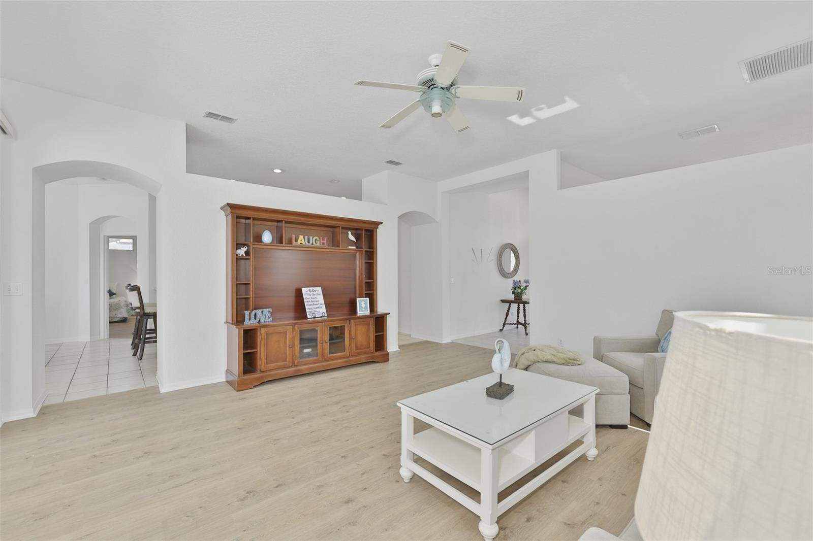 SUN CITY CENTER UNIT 257 PH - Residential