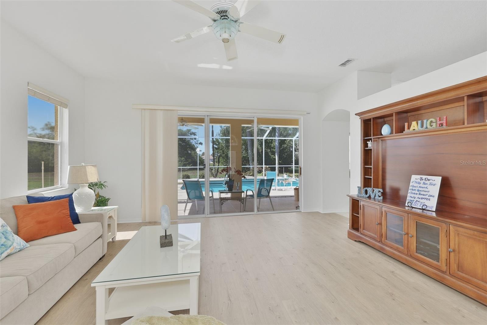 SUN CITY CENTER UNIT 257 PH - Residential